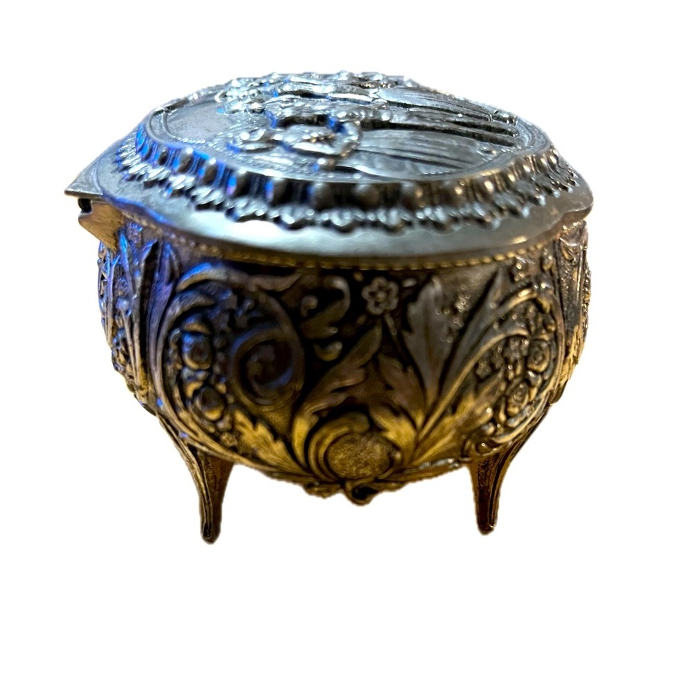 English Pewter Ornate Footed Trinket Box Blind Man's Bluff Scene - Picture 5 of 7
